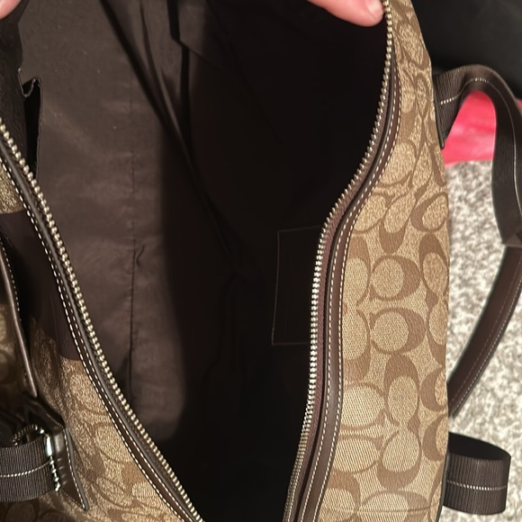 NWT Coach Signature Weekender - Picture 2 of 4